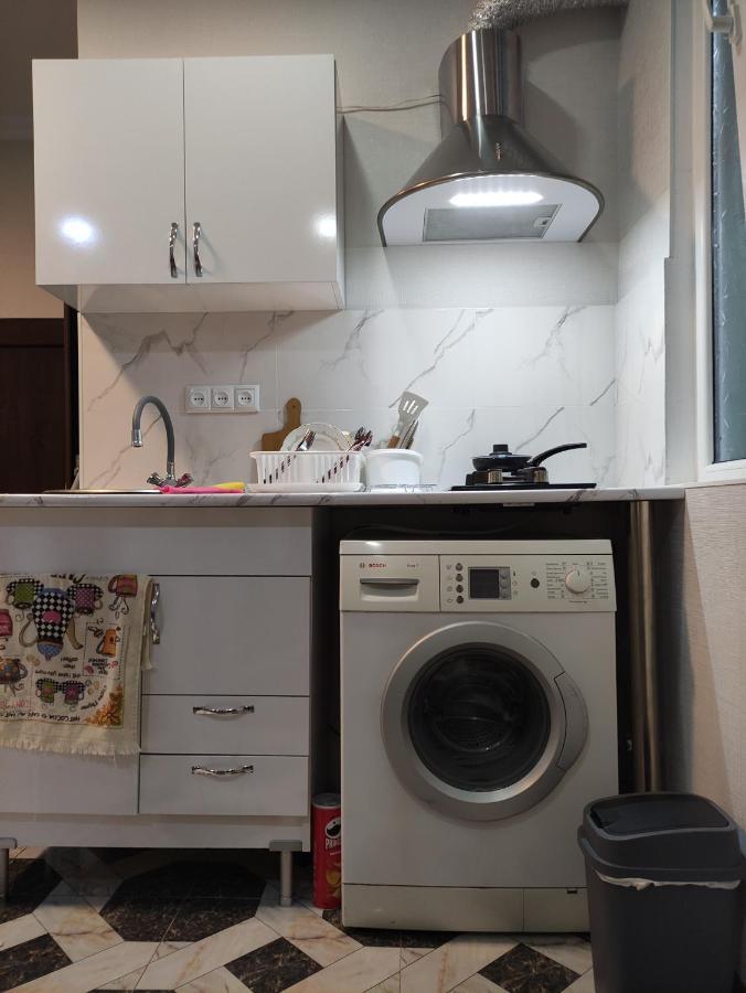 Apartamento Hello 2 Tiflis Exterior foto